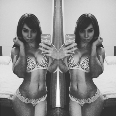 sexy big boobs milf mirrored selfie