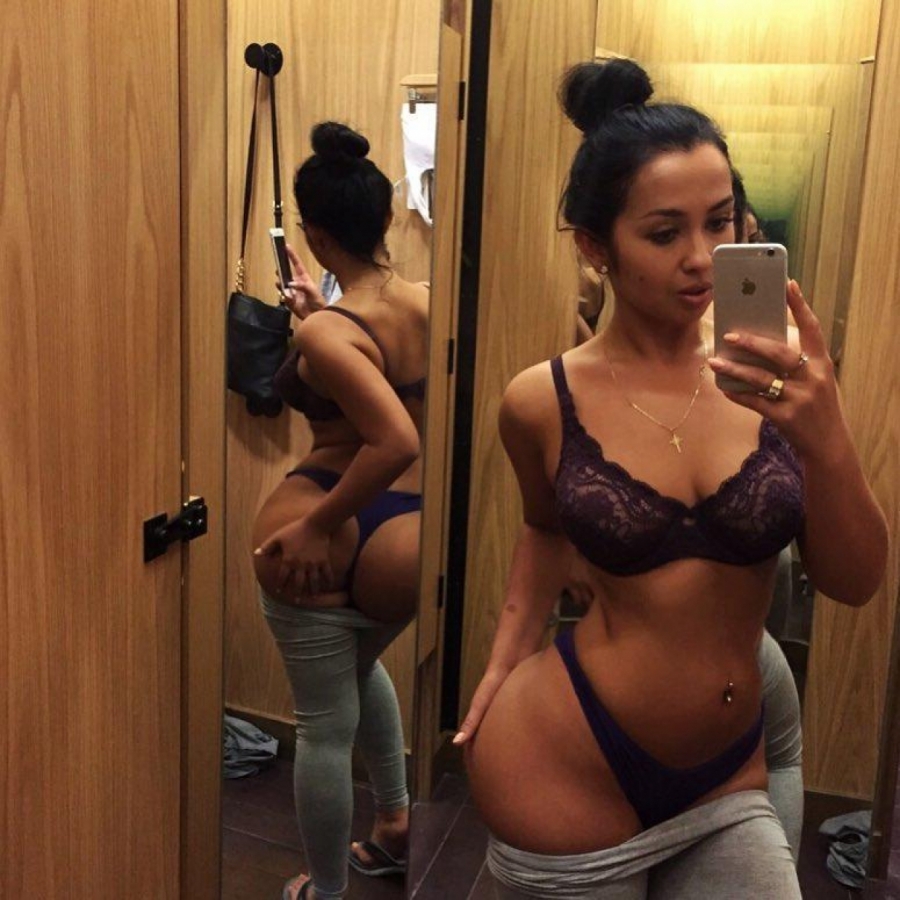 busty asian girl with sexy ass